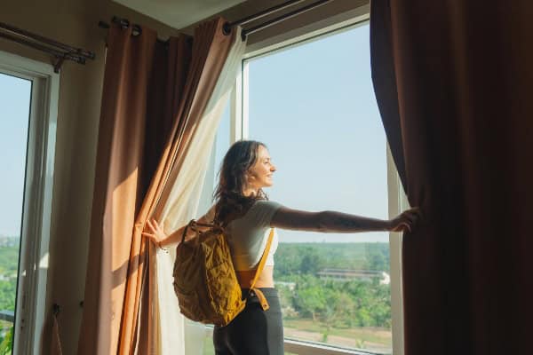 Best Window Treatments for Your Airbnb or Vacation Rental
